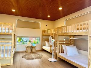 Melaka Ho Tram - Beachside Bungalows & Nature Retreat