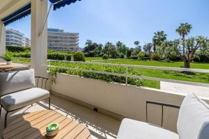 92 CROISETTE - Luxueux 3 chambres sur Croisette avec parking