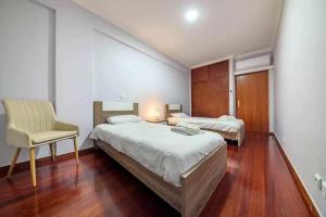 Alex Apartment by Mth