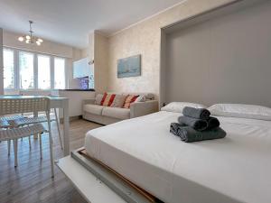 Perfect Spot with WiFi & AC by Host Hero