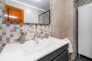 Apartamento 2 quartos, AC, garagem, varanda - Cabanas Tavira