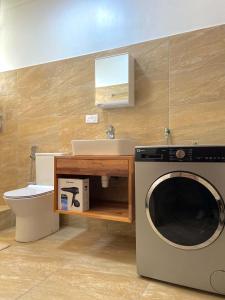 1 Bedroom Studio 10mins Walk to Beach - NR2