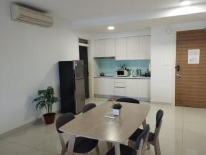3 Bedder Marina view condo at Puteri Harbor near Legoland