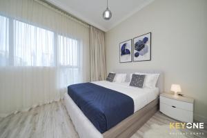 Chic Marina View Living in a Two Bedroom