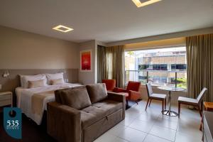 Conforto em Ondina a 350m da praia