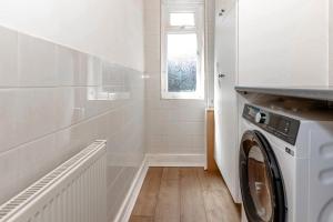 Modern Filton Home | Parking & Superfast Wi-Fi