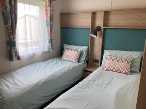 Paradise Palms - 35 Lancaster Crescent