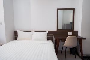 The Eastern Hotel & Apartment