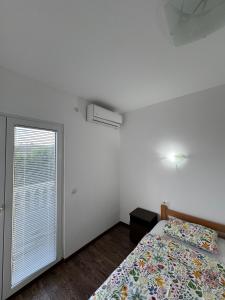 Apartment hotel Sara SUTOMORE