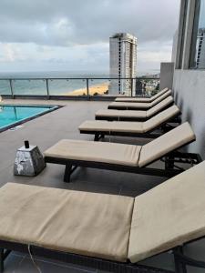 Ocean Breeze Sea View Apartment