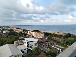 Ocean Breeze Sea View Apartment