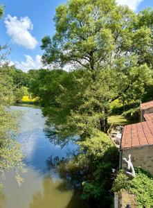 B&B / Chambres d'hotes Le moulin du Guy, proche du Puy duFou : Chambre Double