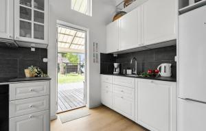 4 Bedroom Cozy Home In Rødby