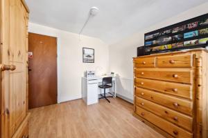 Lords Guesthouse - Room 4