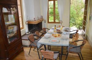 Maisons de vacances Gite de charme en Sologne, sejour en famille, jardin, riviere, jeux, nature & detente : photos des chambres
