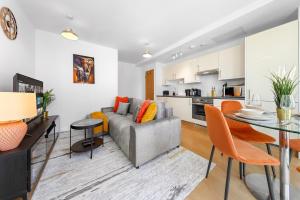 Modern Canary Wharf Apt - Cozy Super King Bed