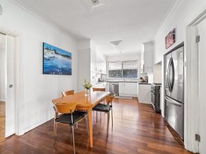 Margs in Mandurah-Family Friendly,Beach!