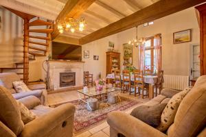 Maisons de vacances CAPE - maison avec piscine et jacuzzi : photos des chambres