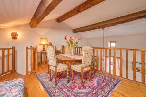 Maisons de vacances CAPE - maison avec piscine et jacuzzi : photos des chambres