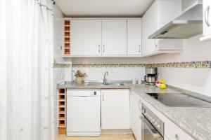 Montefaro Spacious Townhouse - Beach & pool