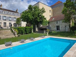 Appartements Maison dans hotel particulier 18eme, wifi, piscine chauffee : photos des chambres