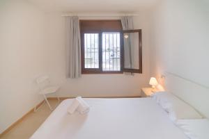 WELCS APARTAMENTO 243 EMP con terraza con vista