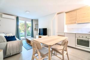 Petite maison pour 6 - jardin clim piscine parking