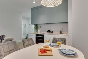 Gdańsk Old Town Scala suites C with Parking by Lion Apartments