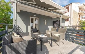 Cozy Apartment In Sveti Filip I Jakov 