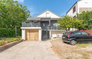 Cozy Apartment In Sveti Filip I Jakov