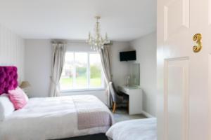 Deluxe Triple Room room in Sea Mist B&B