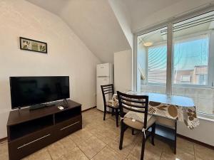 Студио в Централната част на Варна - THE TOP