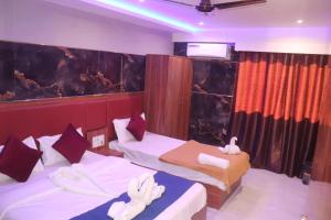 Hotel Chirag Next