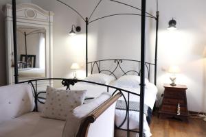 Typical farm with private pool close to the Ventoux 8 persons