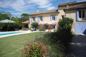 Villas Typical farm with private pool close to the Ventoux 8 persons : photos des chambres