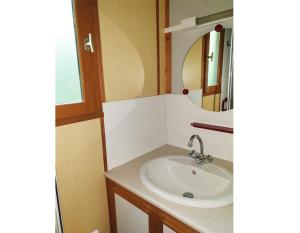 Campings Camping Au Lac d-Hautibus : Maison 2 Chambres