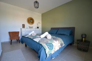 Appartement Uzès, piscine, climatisation, parking privé