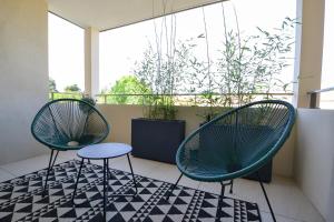 Appartement Uzès, piscine, climatisation, parking privé