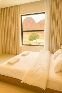 جونيور بإطلالة على الجبل