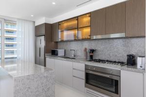 Maison Privee - Waterfront Living with Unparalleled Sea & Palm Vws