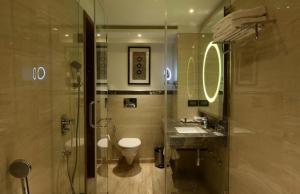 Hotel Oxmo Aerocity Delhi Airport