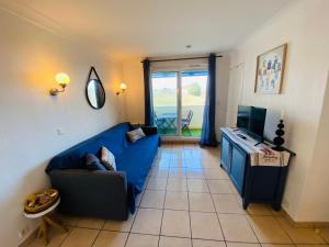 Logement au bord de locéan avec piscine