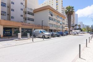 Varandas da Rocha - Silhueta Citadina