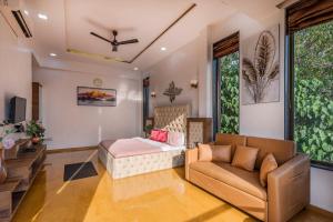 CosmicStays The Luxe Oasis Private Pool Villa & Bar In Lonavala