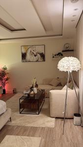 Hittin Master Bed, Smart Entry حطين سرير ماستر ودخول ذكي
