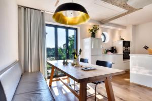 Ferienwohnung Sonnenloft 14 mit eigenem Kamin und Sauna im Haus Düne 7 Prora