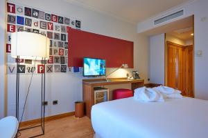 Triple Room room in Tryp Vigo Los Galeones Hotel