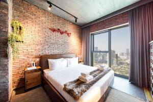 PVH - Edgy and Modern Comfort 1BR Downtown Views 2 - 4hvězdičkové hotely ve městě Dubaj