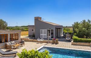 Pet Friendly Home In Polaca