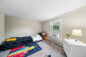 Comfort, Fun, and Retro Retreat